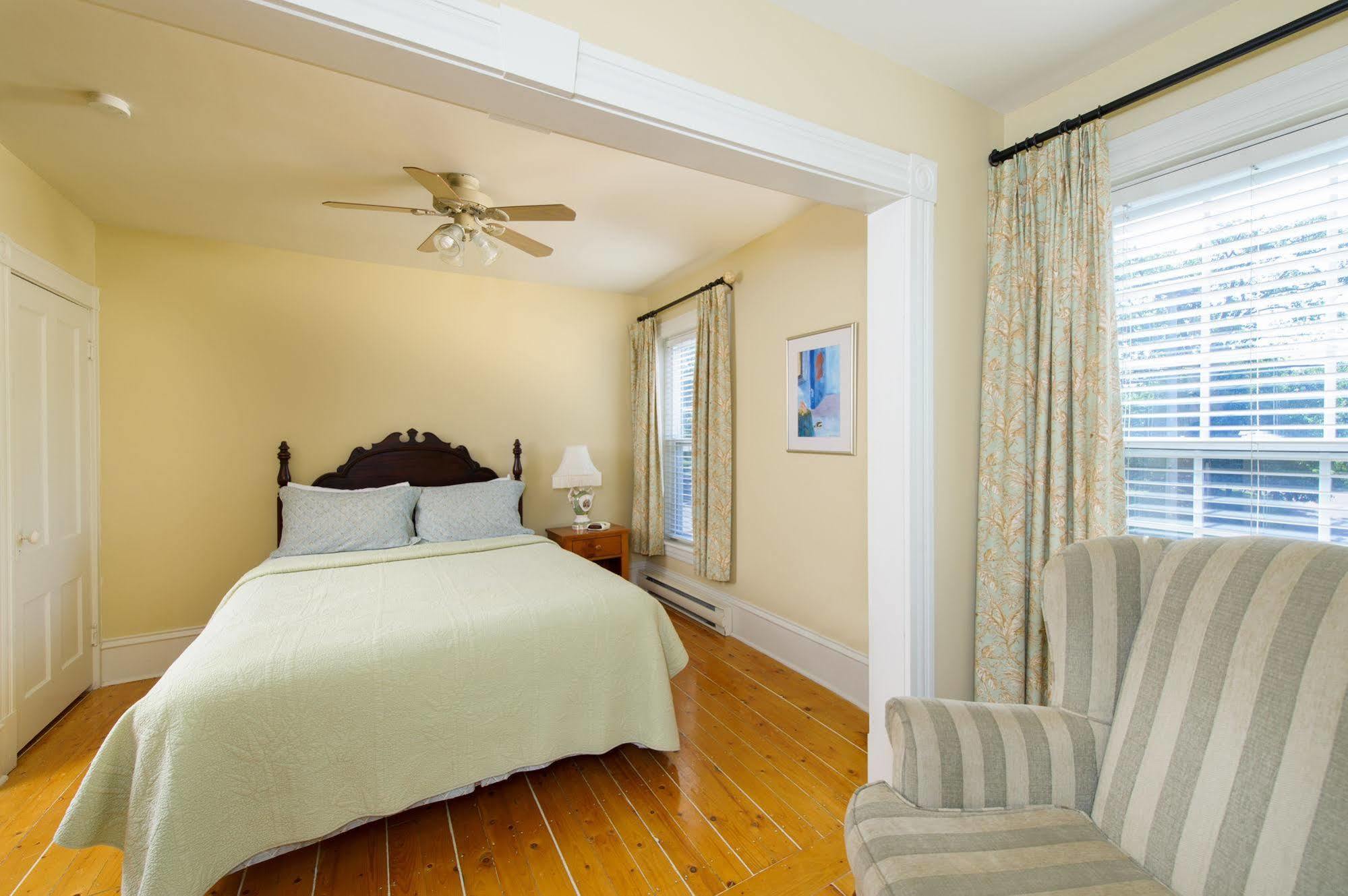Auberge Gabriele Inn Shediac Kültér fotó